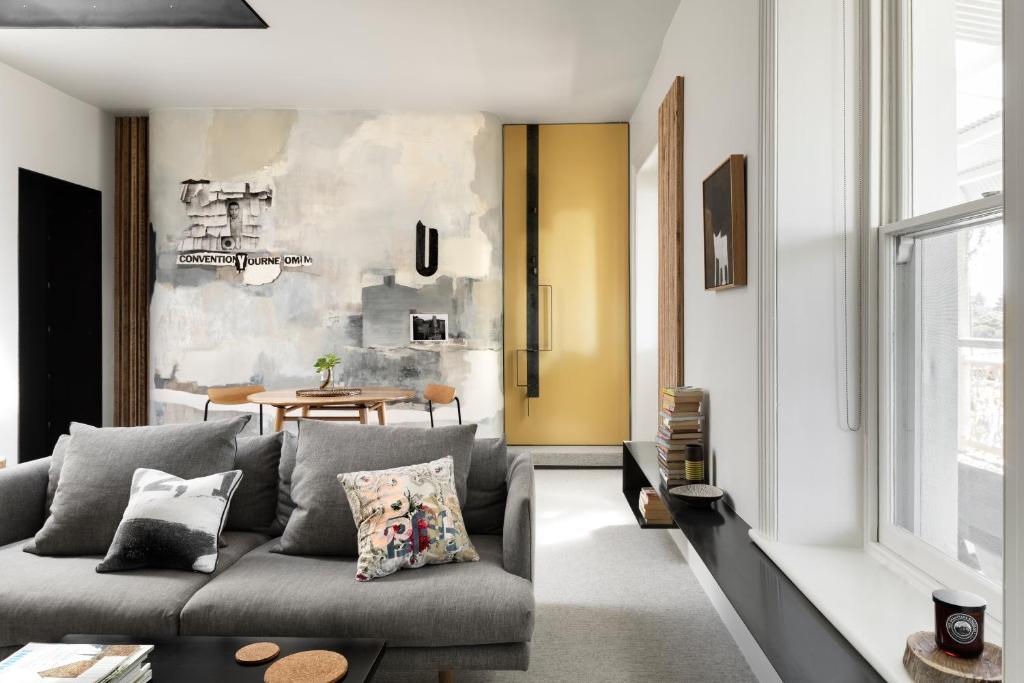 Drift House - King Suite - 2