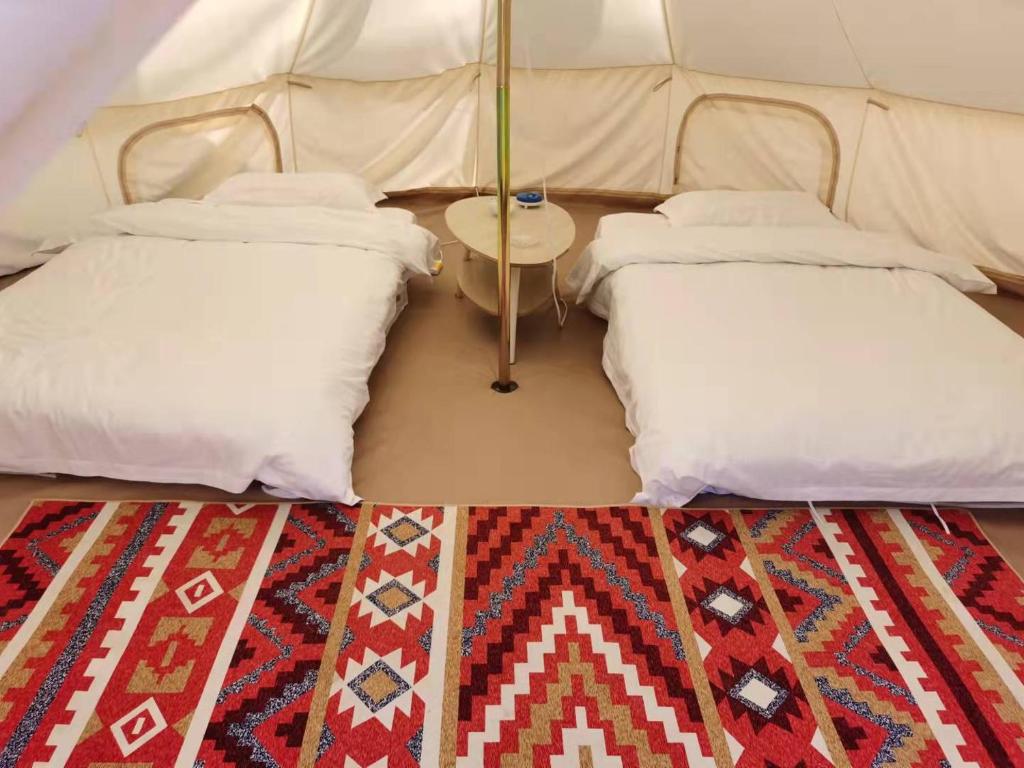 Fotografie z fotogalerie ubytování Ming Sha Mountain Wild Hostel v destinaci Tun-chuang