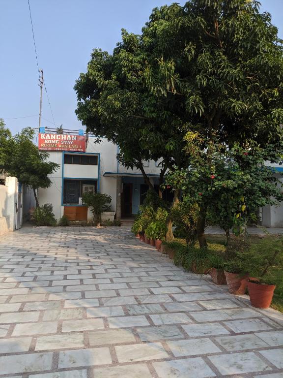 Hotel Kanchan Dehradun - Single Room With Bathroom