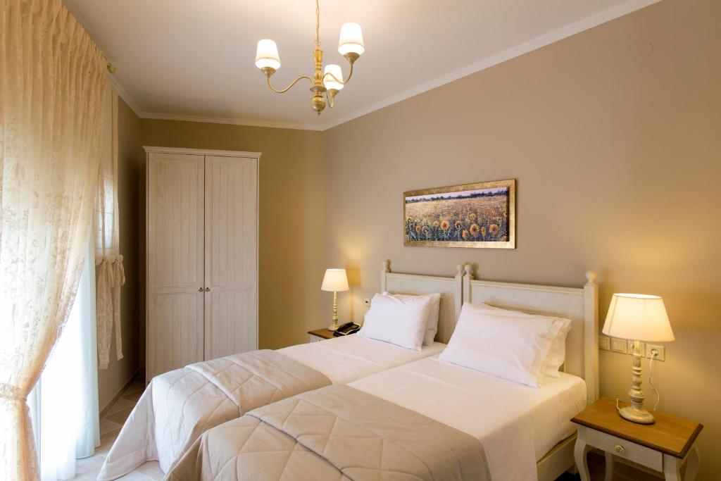Ionia Suites - Junior Suite