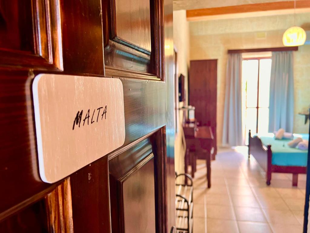 Grotto's Paradise B&B - 4