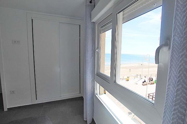 Nespecifikovaný výhled na moře nebo výhled na moře při pohledu z apartmánu