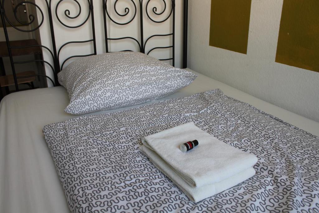 Station - Hostel for Backpackers - Single Room With Bathroom