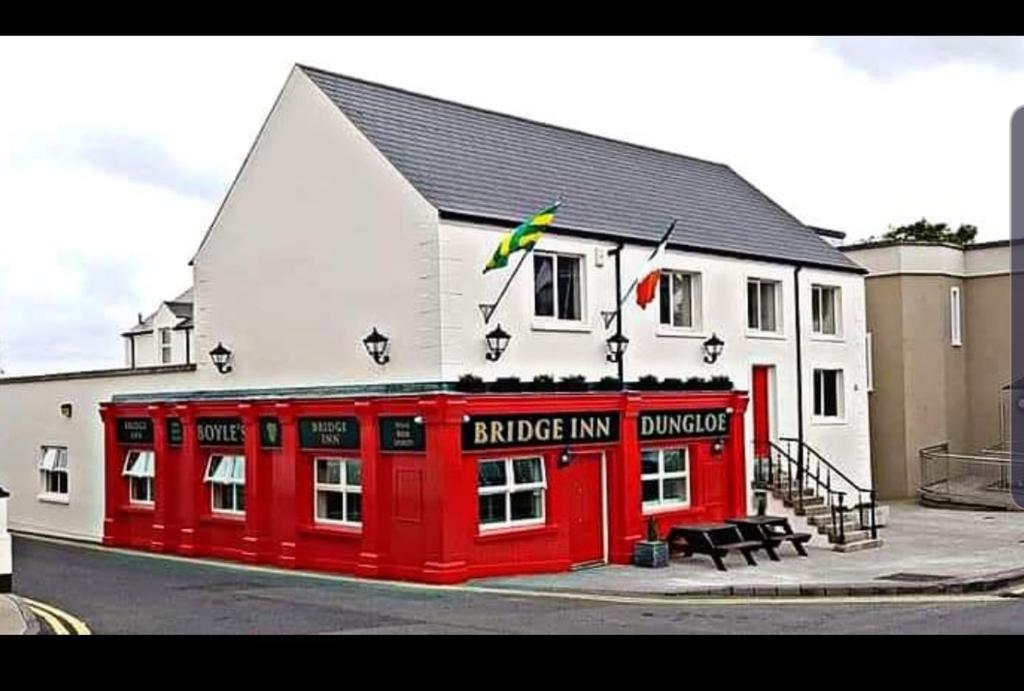 Bridge Inn Studio Apartments, Donegal (updated prices 2024)