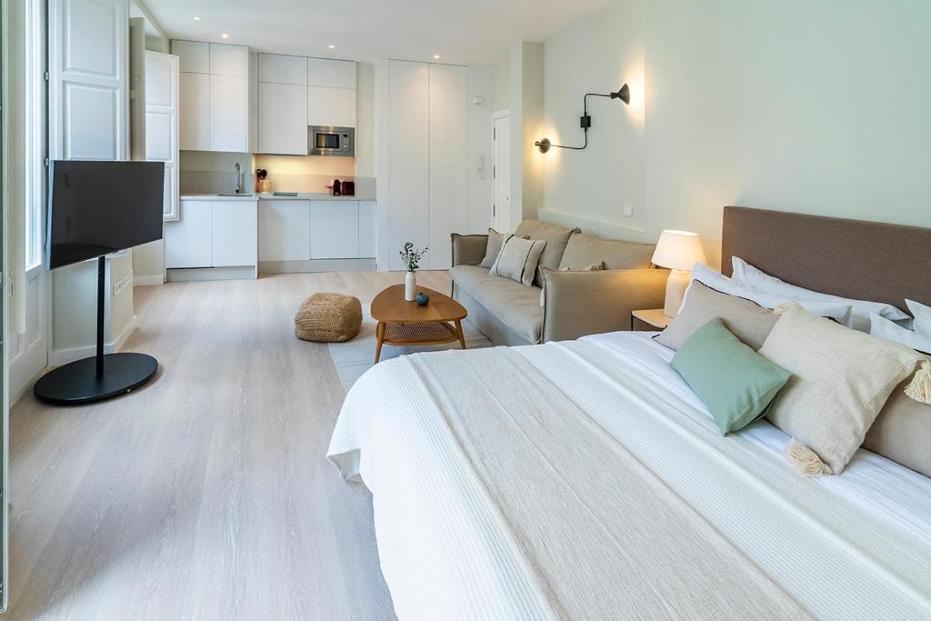 Cordoba Home Center Suites & Free Private Parking - Appartementenpakket Met Balkon 1e Verdieping