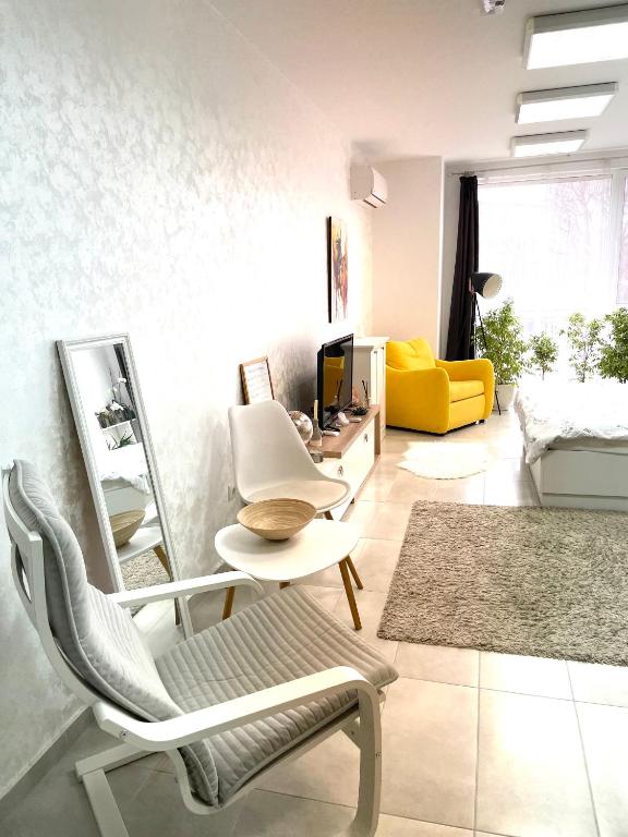 Studio Happy Home / Ателие Happy Дом