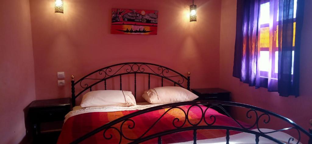 Een bed of bedden in een kamer bij Dar T4