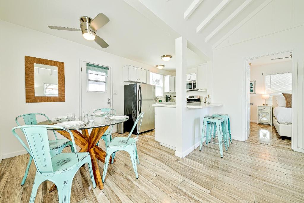 رزرو هتل و هاستل، La Jolla Beach Retreat Casita, 09197245266