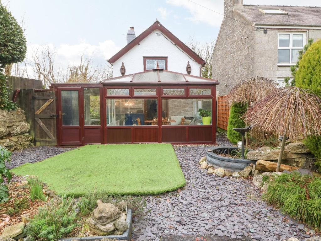 Gallery image of The Cottage in Llanallgo