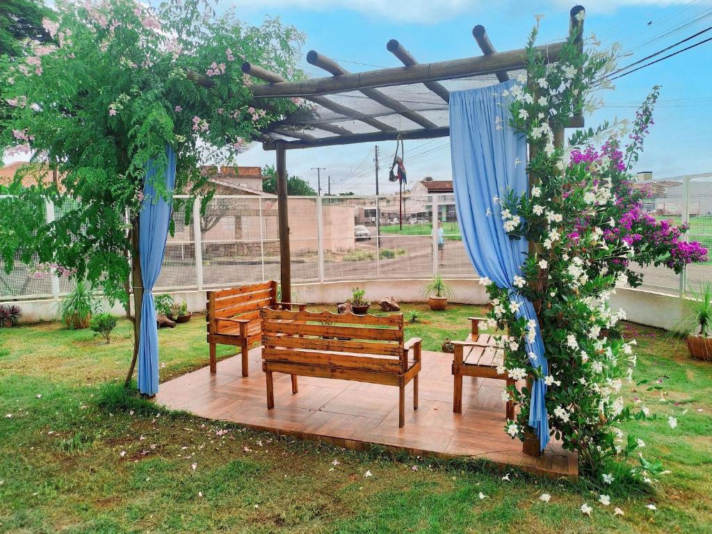 Casa Azul Antares 3 Quartos - Pet Friendly - Three-Bedroom House