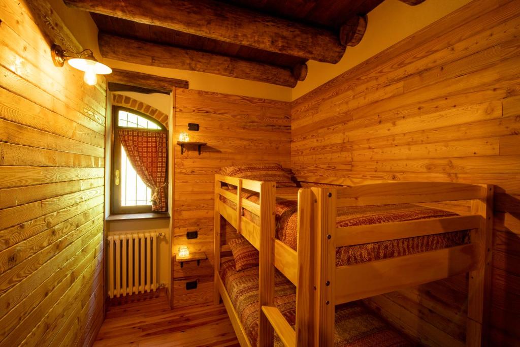 Fotografie z fotogalerie ubytování Camera in legno immersa nella natura - IDUEVAGAMONDI ospitalità rurale di montagna v destinaci Chiusa di Pesio