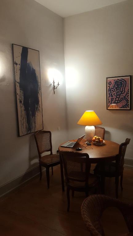 Foto dalla galleria di Charming apartment - Lectoure - gers a Lectoure