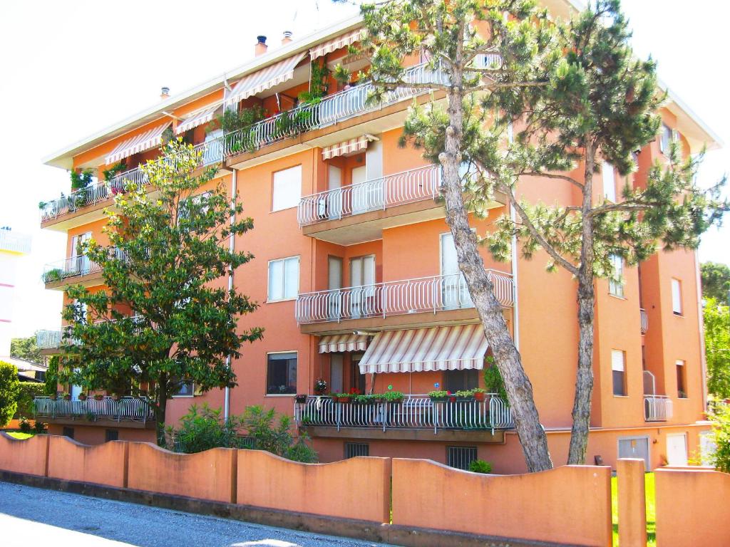 The building in which Az apartmant is located