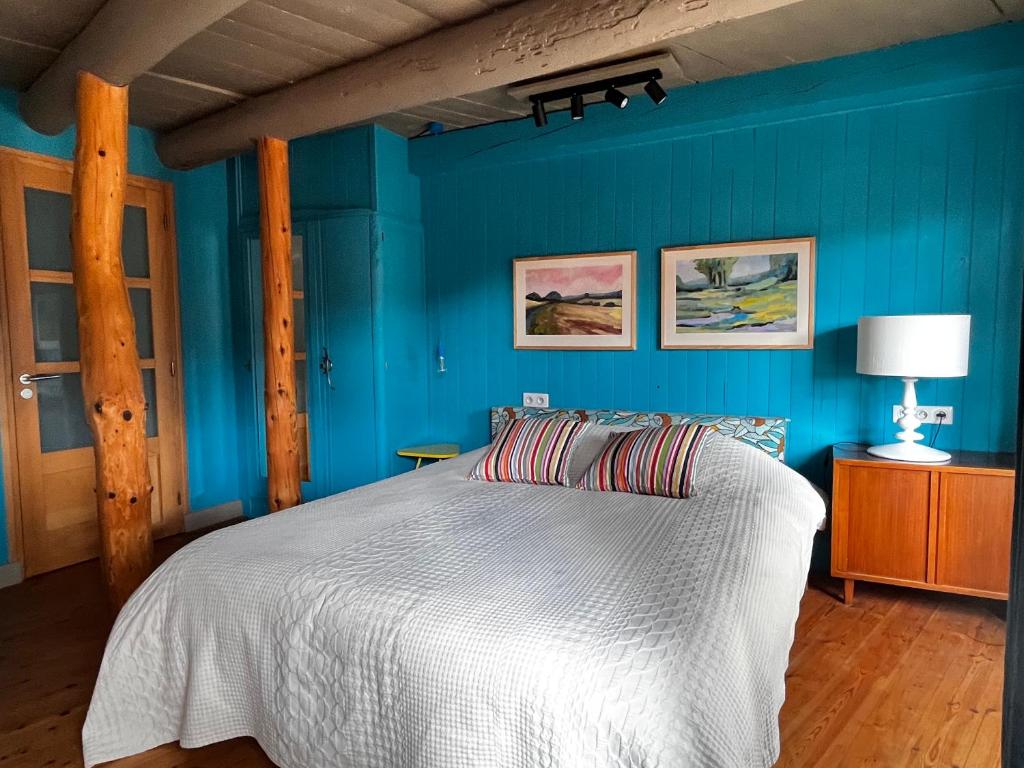Art et Création - Deluxe Double Room With Extra Bed