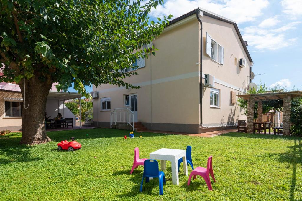 Holiday Apartments Mare