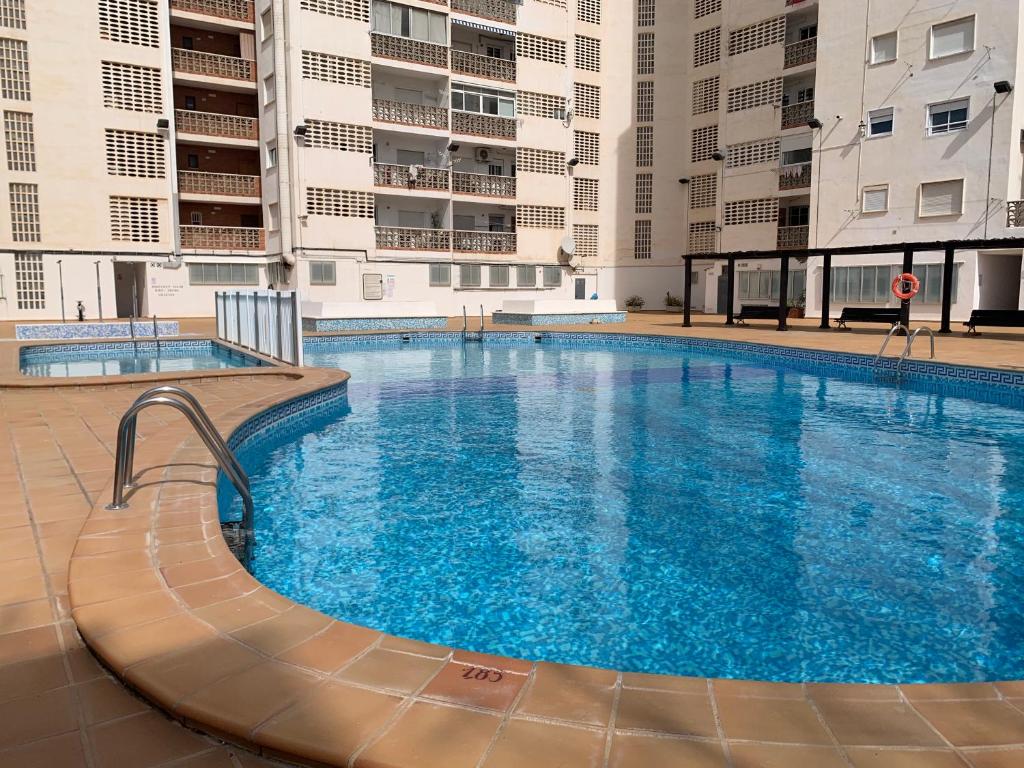 Bazén v ubytování Apartamento Bonaire-primera linea playa nebo v jeho okolí