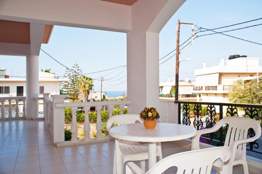 Captain Michalis Apartments - Appartement Avec Terrasse