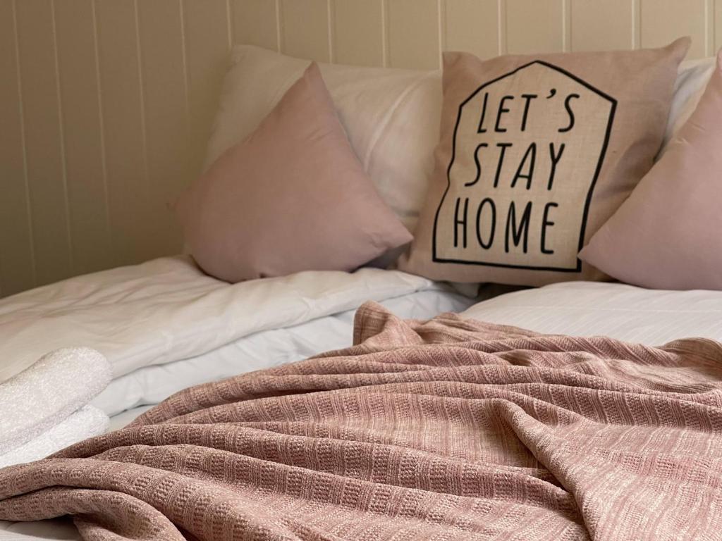 Postel nebo postele na pokoji v ubytování Bnb Stavanger Ap 9 bertis Rooftop Terrace