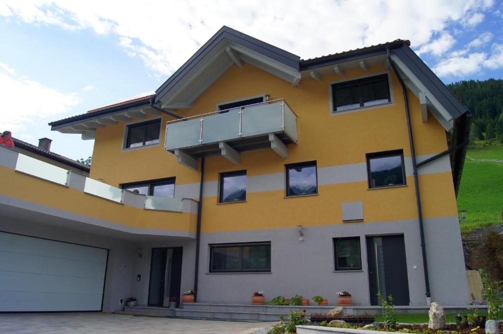 The building in which Az apartmant is located