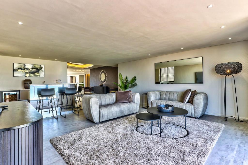 Aquarius Luxury Suites - 