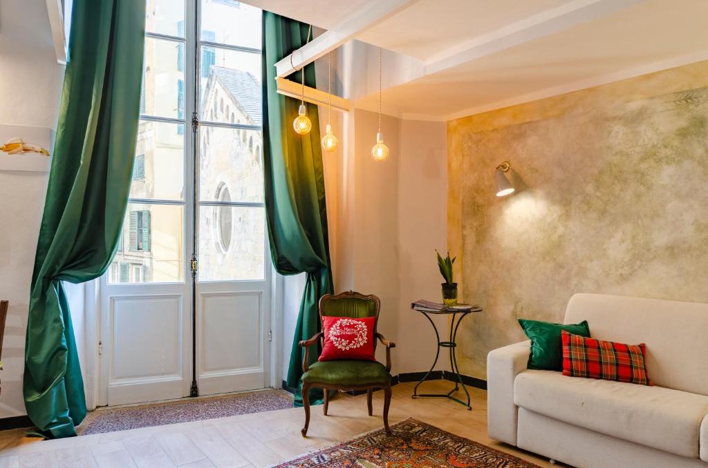 Posedenie v ubytovaní JOIVY Superb Flat Near Christopher Columbus' House