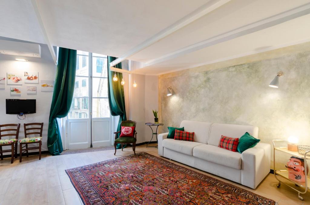 Posedenie v ubytovaní JOIVY Superb Flat Near Christopher Columbus' House