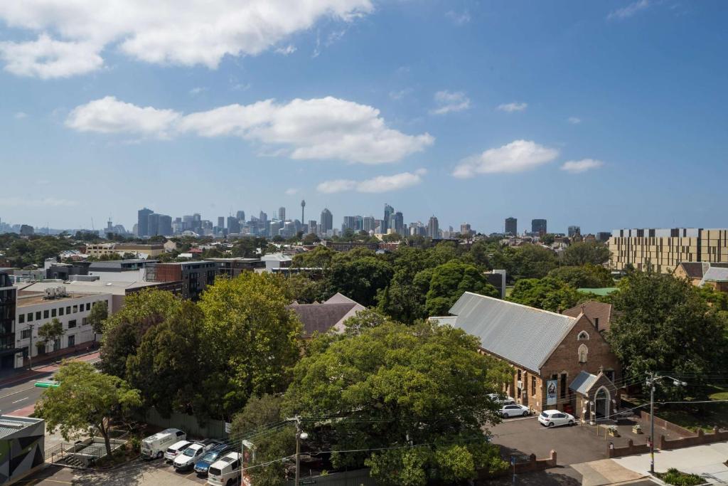 Rydges Camperdown - Resim 6