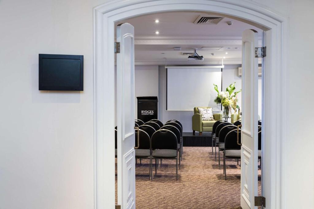 Rydges Camperdown - Resim 12