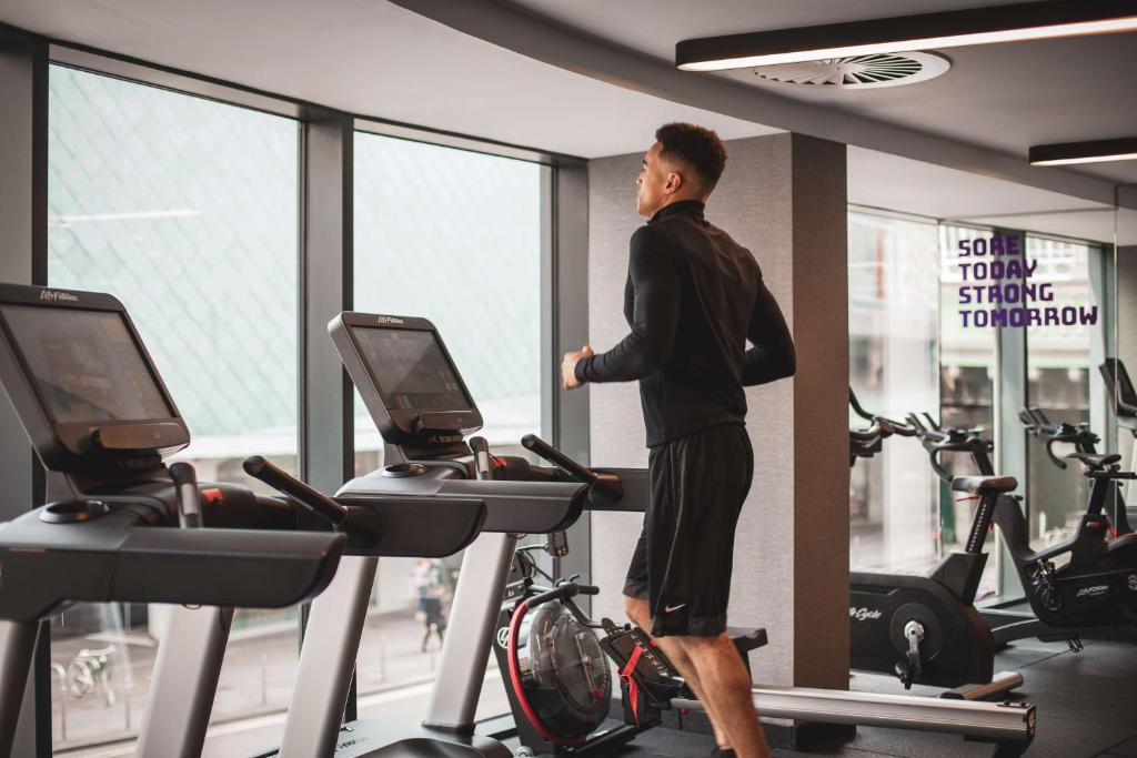 YOTEL Glasgow - Resim 44