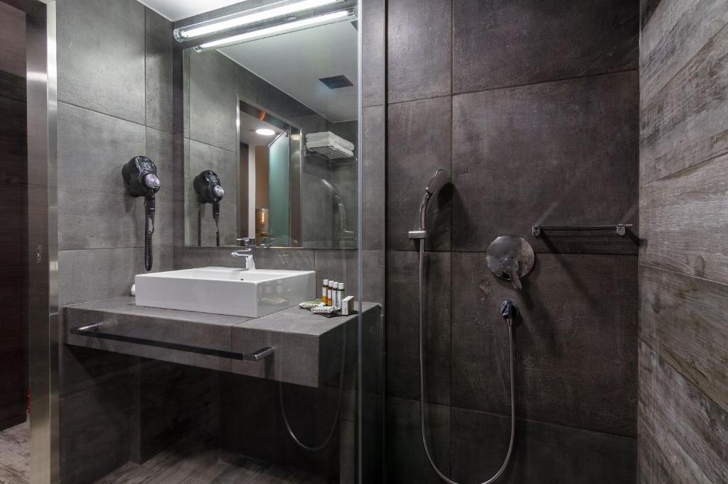 360 Degrees - Resim 7