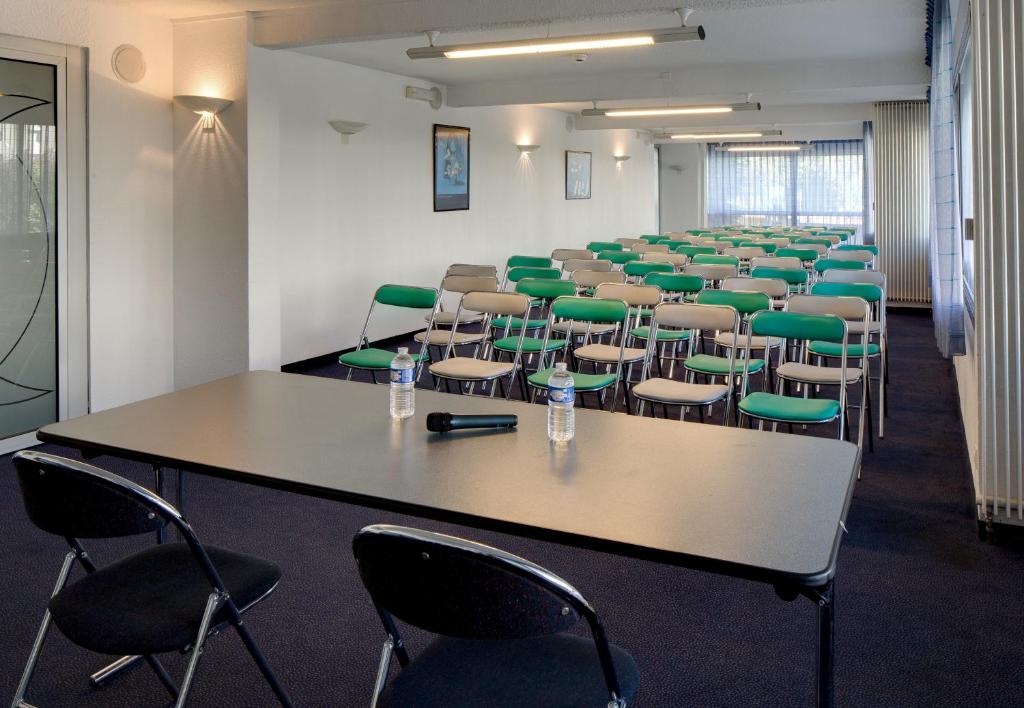 Konferenční prostory v ubytování Hôtel Le Méditerranée