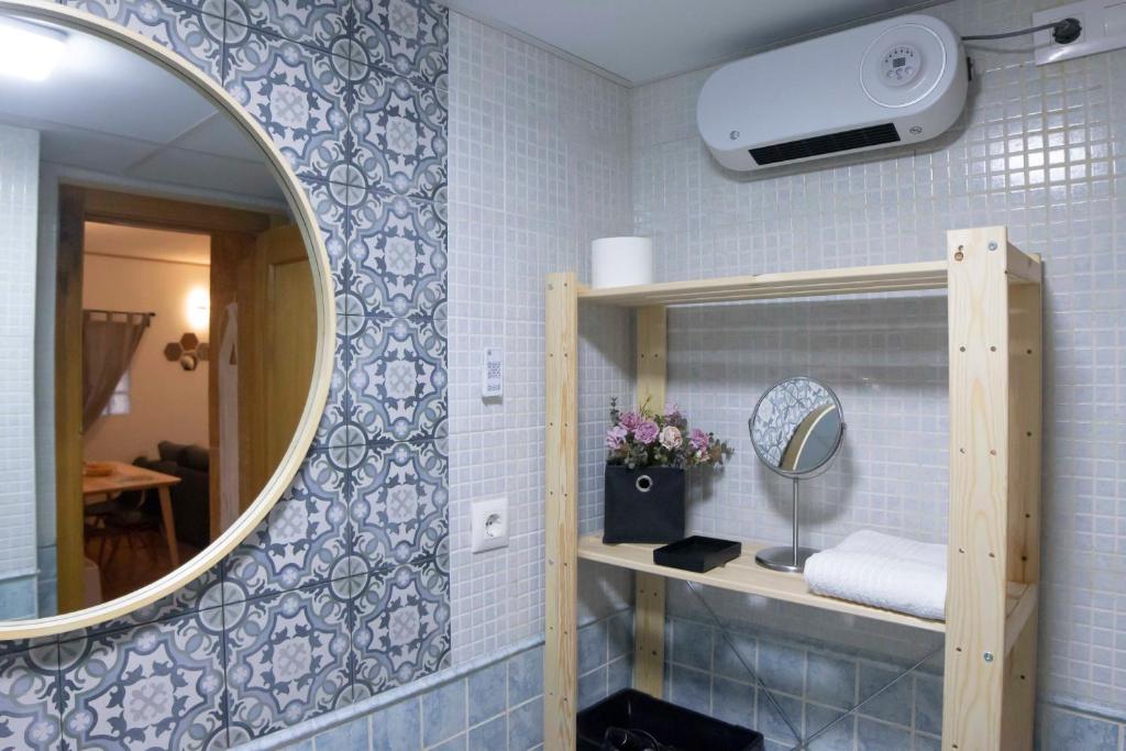 Koupelna v ubytování Apartamentos Erlueta