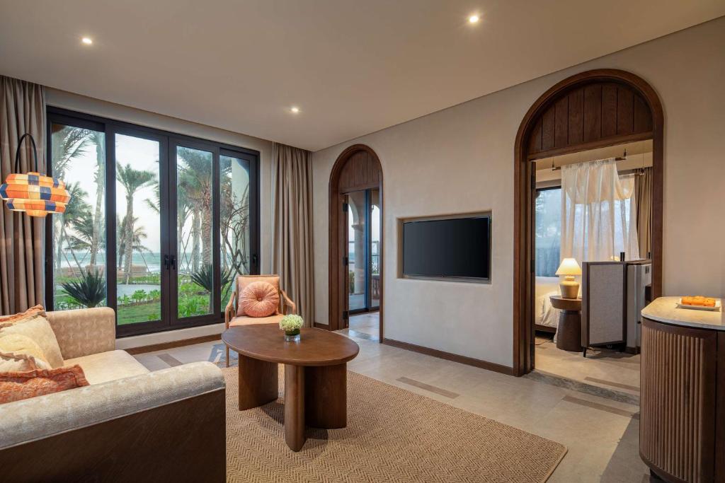 TV/trung tâm giải trí tại Radisson Resort Phan Thiet