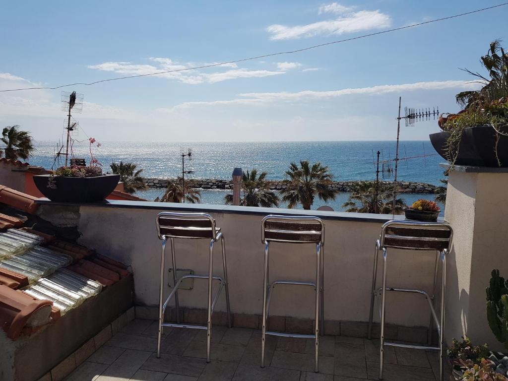 A general sea view or a sea view taken from Az apartmant