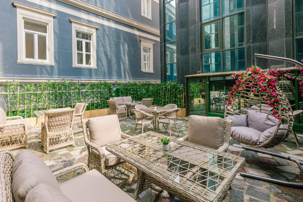 Posezení v ubytování Marble Hotel
