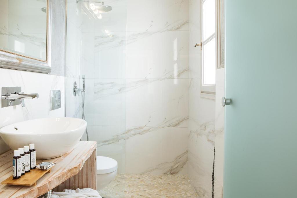 The Museum Project Oia - 9