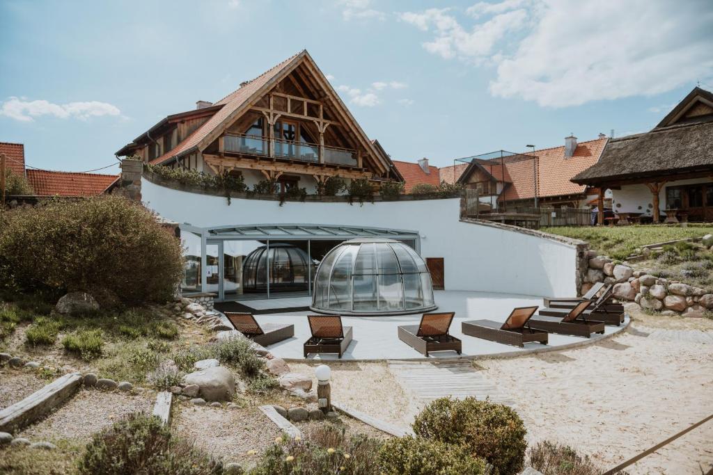 Vonkajšia záhrada v ubytovaní Osada Głęboczek. Vine Resort&Spa
