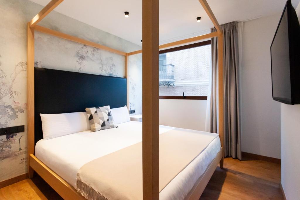 Welldone Sierpes Boutique - Resim 45