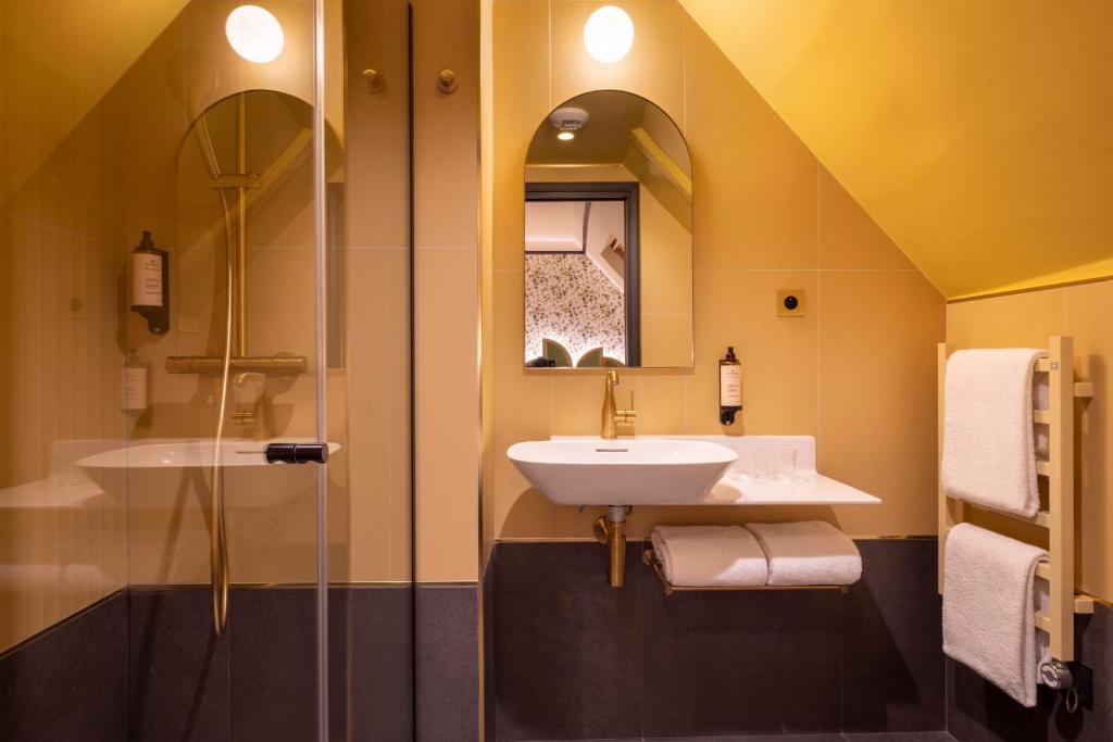 Hôtel Jardin de Cluny - 19