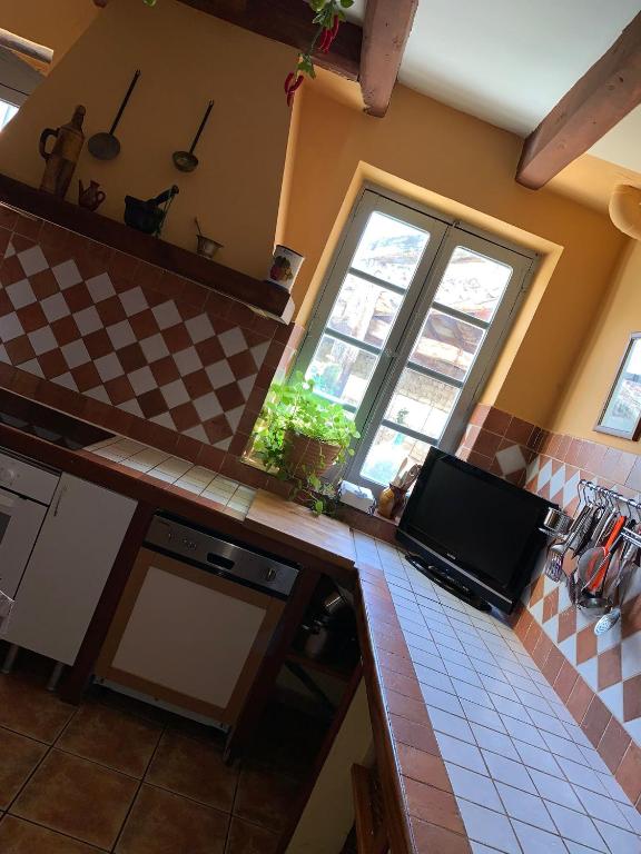 Casa rural Laguna Herrera - Six-Bedroom House