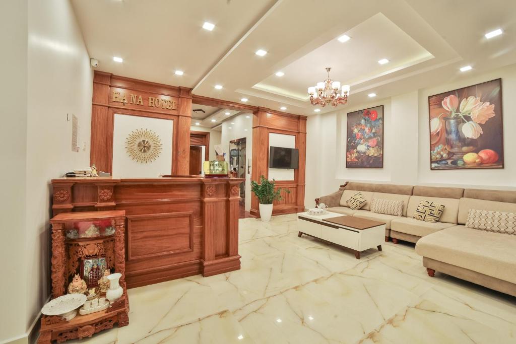 Khu vực ghế ngồi tại Hạ Na Hotel Đà Lạt