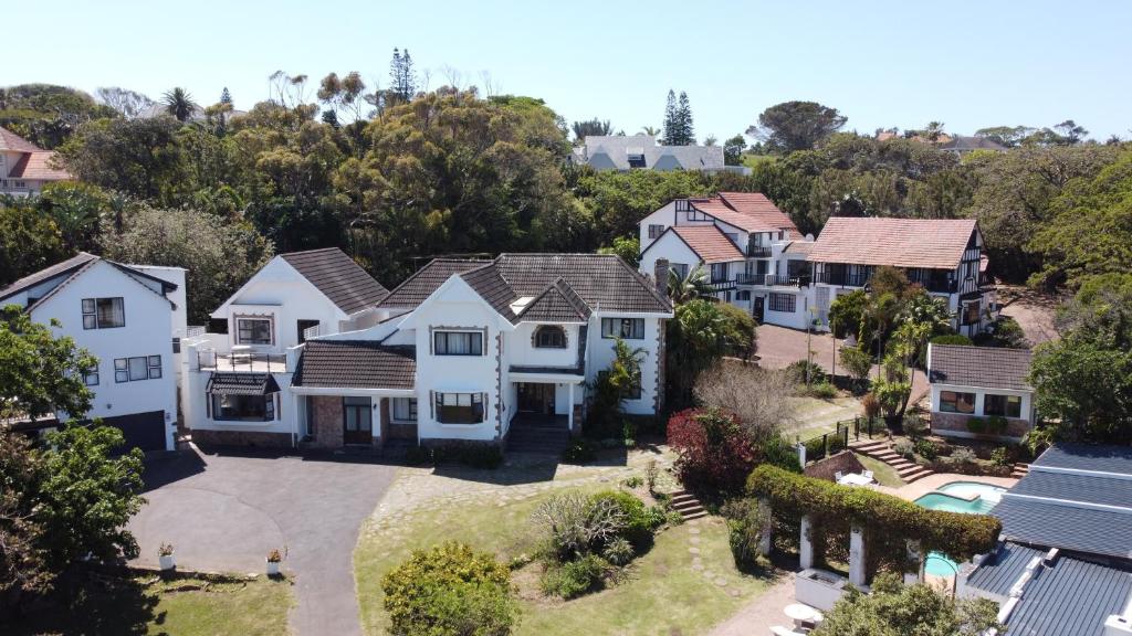an aerial view of a house at Hathaway Guest House in East London
