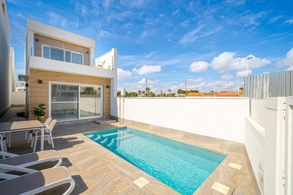 Booking.com: Villa Chamax , San Pedro del Pinatar, Spanje ...