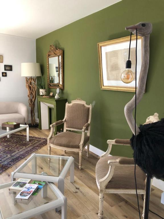 Posezení v ubytování Hôtel Ursula
