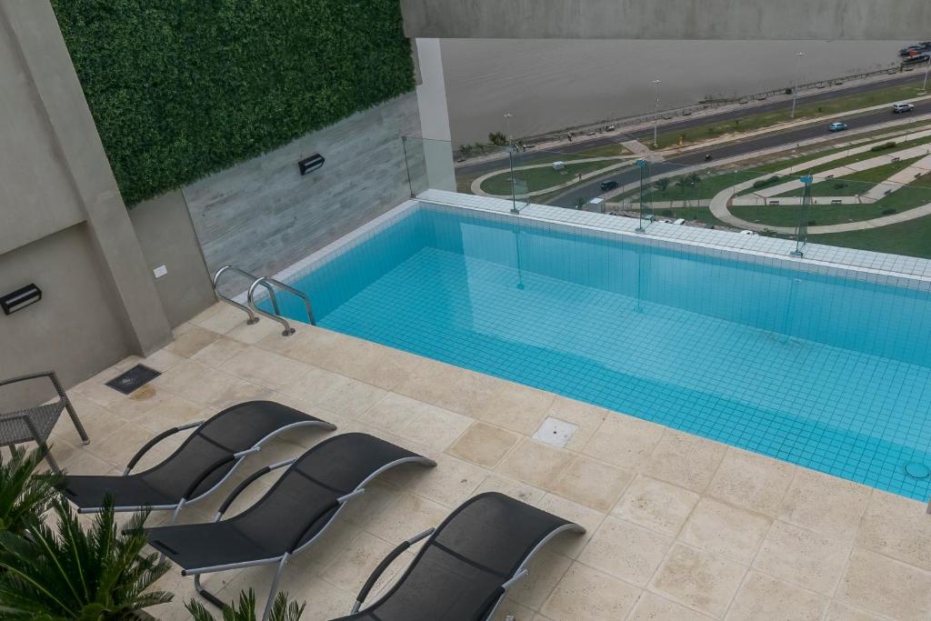 Bazén v ubytování Asuncion Rent Suites Centro nebo v jeho okolí