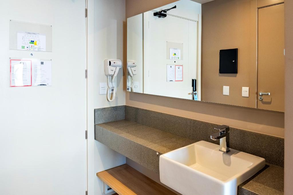 Koupelna v ubytování ibis Styles Porto Alegre Moinhos de Vento