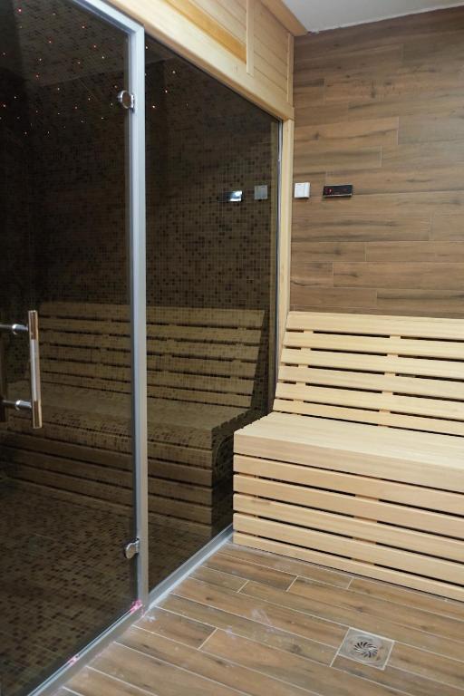 Fotografija u galeriji objekta Drvena Kuca RUŽA na Kopaoniku
