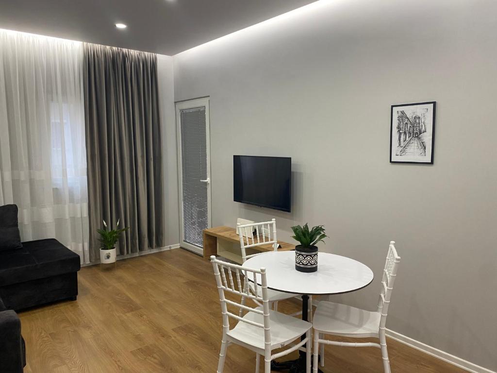 Franci's apartament No.2 - Image 5
