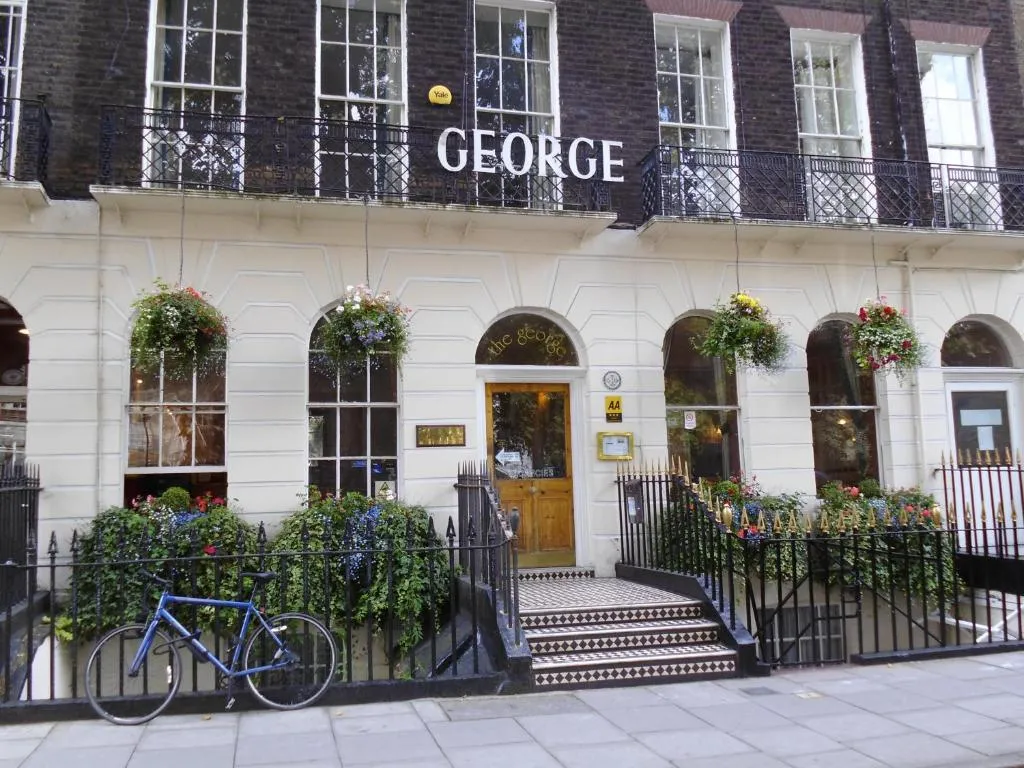 George Hotel, Londra, Marea Britanie