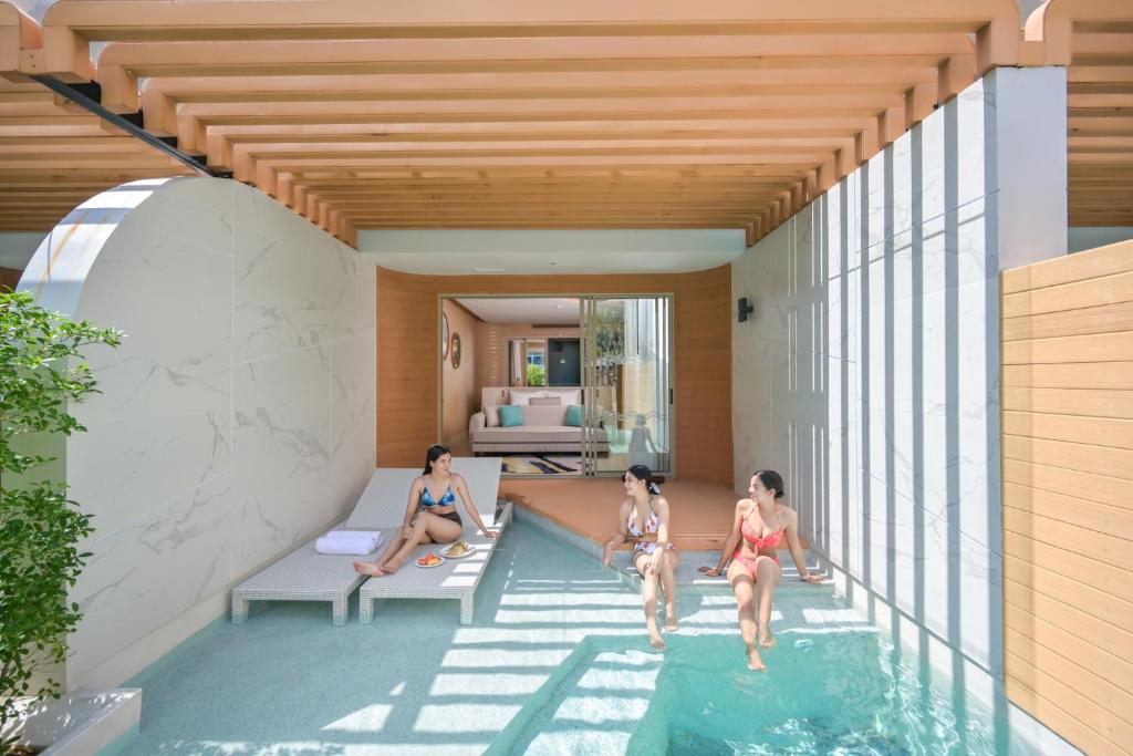 Andaman Embrace Patong, Phuket - Resim 44